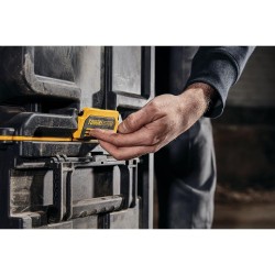 DeWalt ToughSystem 2.0 Deep Box 55.4 x 37.1 x 40.8 cm 50kg DS400 DWST83342-1 Water & Dust Proof Storage Box