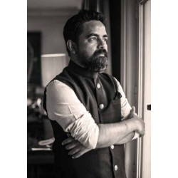 Nilaya W269LO19S75 Sabyasachi Paris-Calcutta Wallpaper - Persian Sanctuary, Ink Blue